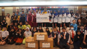 27,917 STEM Kits for PPD Kerian, Perak